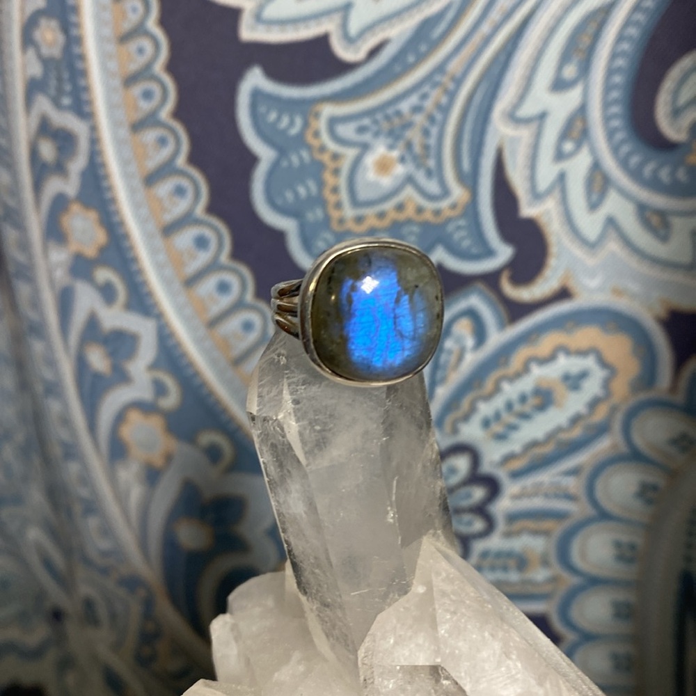 Genuine Labradorite Gemstone, 925 Sterling Silver Ring - Picture 3 of 16